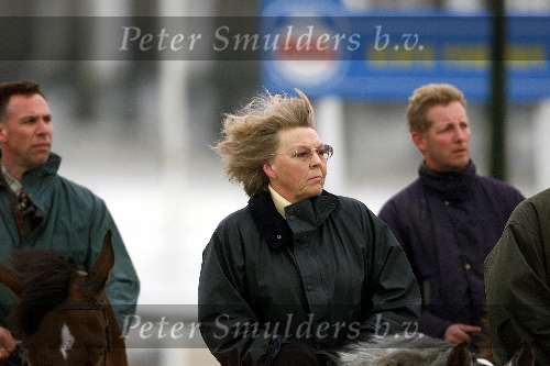 Noordwijk 5 mei 2000
Koningin Beatrix tijdens het paardrijden op het strand van Noordwijk