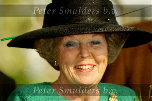 Hoofddorp 5 april 2002
Koningin Beatrix opent de floriade