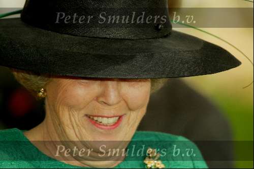 Hoofddorp 5 april 2002
Koningin Beatrix opent de floriade