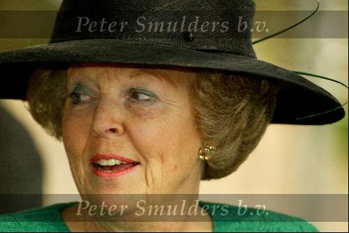 Hoofddorp 5 april 2002
Koningin Beatrix opent de floriade
