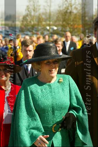 Hoofddorp 5 april 2002
Koningin Beatrix opent de floriade