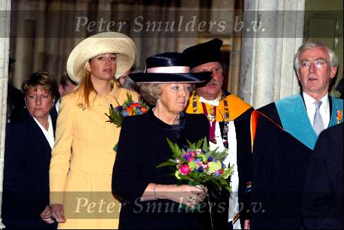 Utrecht 6 maart 2003
Prinses Maxima en Koningin Beatrix bij universiteit in utrecht
