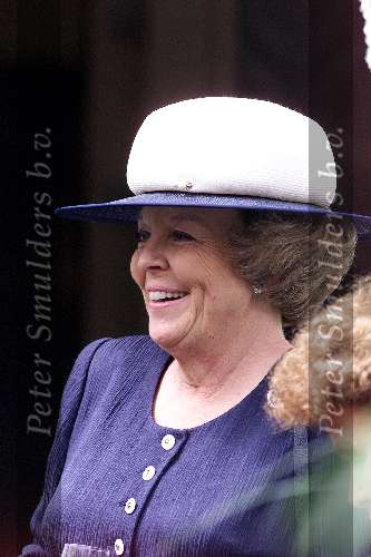 Utrecht 6 juli 2000
Prins Bernhard Jr en Annette Sekreve trouwen voor de wet in Utrecht.
Koningin Beatrix