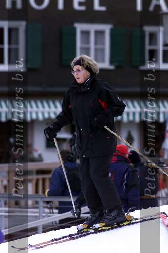Lech 7 februari 2001
Koningin Beatrix  op ski vakantie in Lech.