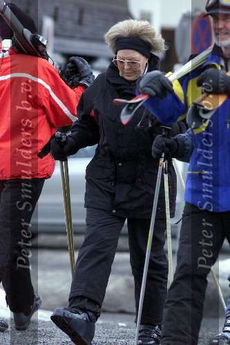 Lech 7 februari 2001
Koningin Beatrix en Prinses Irene op ski vakantie in Lech.