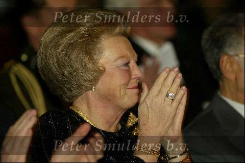 Den Haag 11 december 2002
Koningin Beatrix bij Prins Claus prijzen