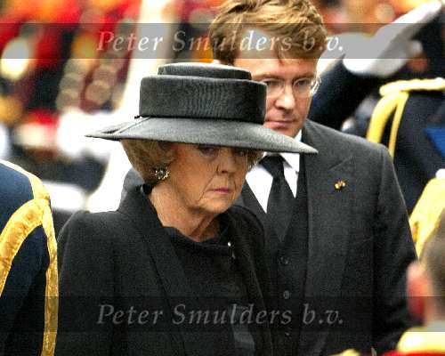 Delft 15 oktober 2002
Begrafenis Prins Claus.
Koningin Beatrix