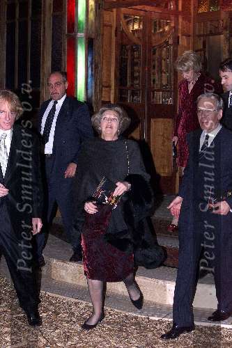 Amsterdam maart 2000
Premiere circus bij westergasfabriek m et koningin Beatrix.