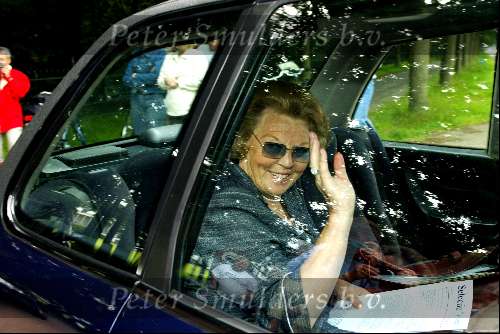 Soestdijk 28 juni 2002
Prins Bernhard 91  jaar
Koningin Beatrix