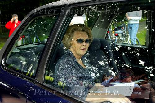 Soestdijk 28 juni 2002
Prins Bernhard 91  jaar
Koningin Beatrix