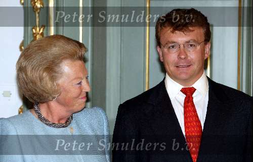 Den Haag 30 juni 2003
Verloving Mabel Wisse Smit en Prins Friso op huis ten bosch.
Koningin Beatrix en Prins Friso
