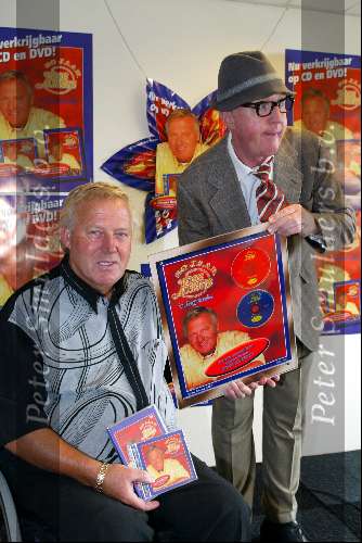 Hilversum 11 juni 2003
Presentatie dvd koos alberts 20 jaar
Andre v duin als wijdbeens