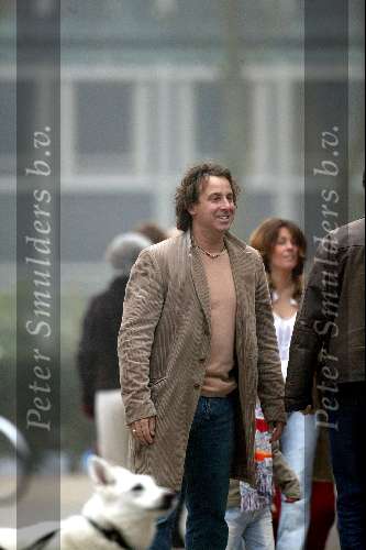 Blaricum 19  maart 2003
Marco Borsato o op schoolplein
