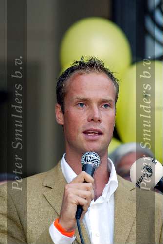 Alphen aan de rijn 9 juni 2003
Huldiging martin verkerk na finale roland garros