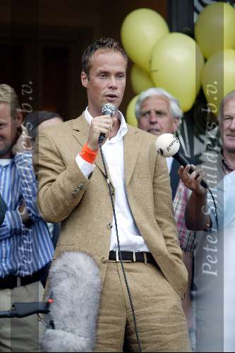 Alphen aan de rijn 9 juni 2003
Huldiging martin verkerk na finale roland garros