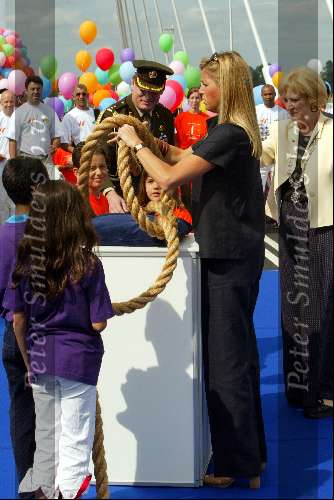 Utrecht 25 juni 2003
Prinses Maxima opent Prins Claus brug in utrecht