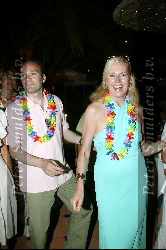 Marbella 14 juni 2003
Princess in marbella
monique collignon met man