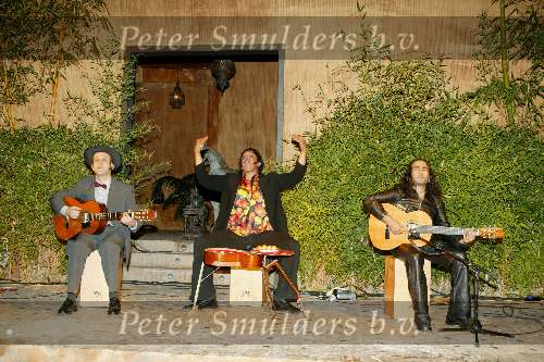 Marbella  14 juni 2003
Princess in marbella
3 gitaristen
Paul Marocco