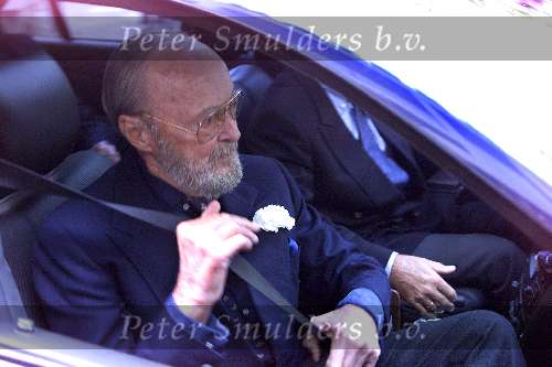 7 oktober 2000 Apeldoorn 
1 e Oficele optreden van Prins Bernhard na de zoveelste operatie