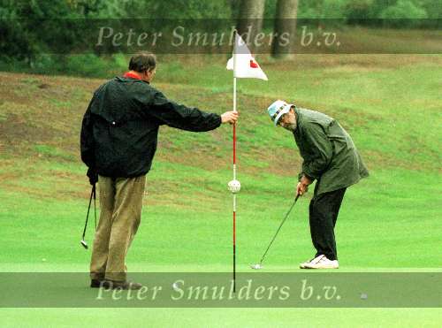 Hilversum, 29 juni 2000
Prins Bernhard golfend op de Hilversumsche Golfclub