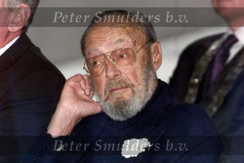 Breukelen 28 maart 2001
Opening van het Albert Heyn gebouw op Neyenrode.
Prins Bernhard