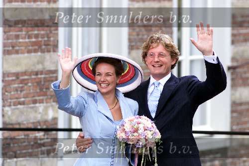 Utrecht 6 juli 2000
Prins Bernhard Jr en Annette Sekreve trouwen voor de wet in Utrecht.