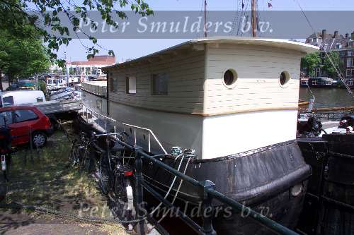 Amsterdam 15 juni 2001
De oude woonboot van Prins Bernhard jr. en Annette Sekreve