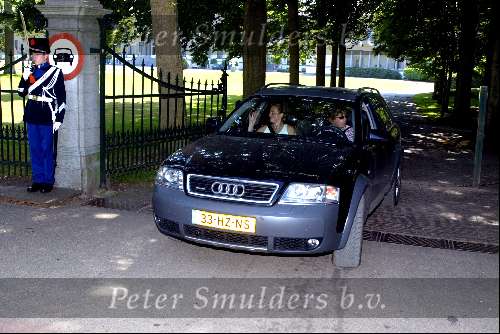Soestdijk 29 juni 2003
92e verjaardag prins bernhard op soestdijk
prins bernhard jr met audi all road  a6 en prinses Annette