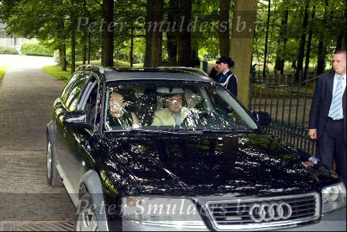 Soestdijk 28 juni 2002
Prins Bernhard 91  jaar
Prinses Annette en Prins Bernhard Jr. in nieuwe Audia A6 Break