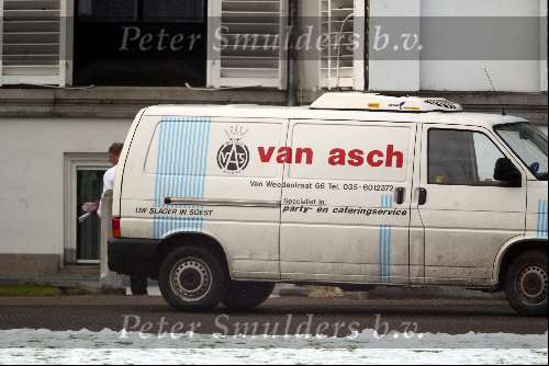 Soestdijk7 januari 2002
Prins Bernhard en prinses Juliana 65 jaar getrouwd
Slager paleis soestdijk
