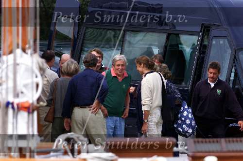 Muiden 04-07-1999
Koningin Beatrix varen op de groene drack met Prins Claus
Prins  Friso en Prinses Marilene.