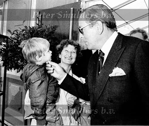 Prins Claus bij opening vliegveld Eindhoven 1984