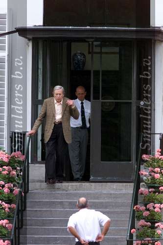 Soestdijk 29 juni 2001
Prins Bernhard viert zijn 90e verjaardag.
Prins Claus.