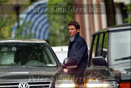 Amsterdam 1 mei 2003
Prins Maurits met zijn nieuwe VW Toureg