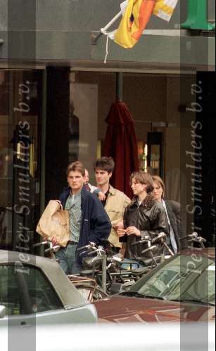 Amsterdam, 1 juli 1999
Prins Maurits met zijn vriendin Prinses Marilene v d Broek
voor de eerste keer gefotografeerd