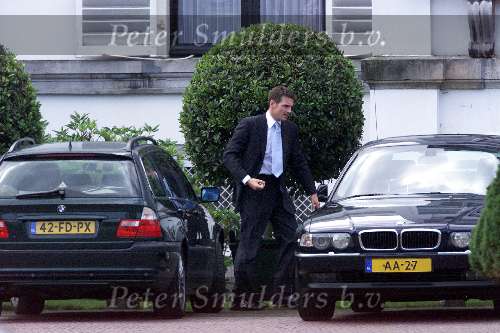 Utrecht 6 juli 2000
Prins Bernhard Jr en Annette Sekreve trouwen voor de wet in Utrecht.
Prins Maurits met zijn BMW