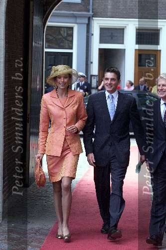 Utrecht 6 juli 2000
Prins Bernhard Jr en Annette Sekreve trouwen voor de wet in Utrecht.
Prins Maurits en Prinses Marilene