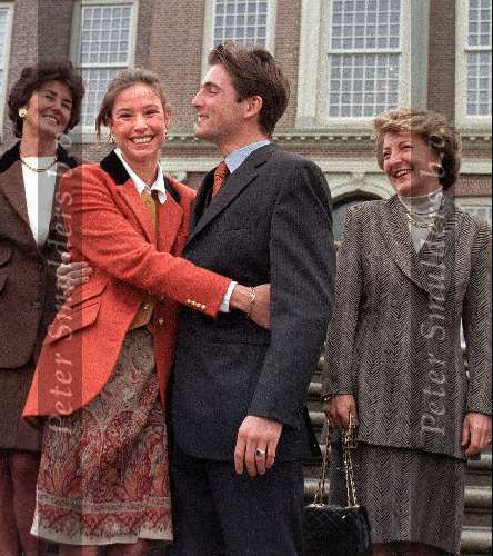 Apeldoorn 29 Juli 1997
Prinses Marilene met Prins Maurits tijdens hunb verloving
Verder op de foto Mevr. v d Broek en Prinses Margriet