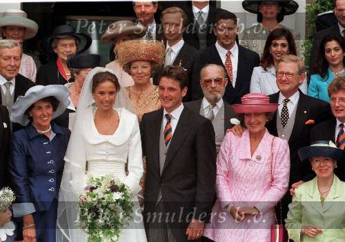 Apeldoorn 30 Mei 1998
Prins Maurits met Prinses Marilene, Koningin Beatrix, Prins Bernhard, Prins Claus, Pieter van Vollenhoven , Prinses Margriet e.a.