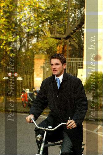 Amsterdam 30 oktober 2002
Prins Maurits gaat op de fiets Lucas aangeven