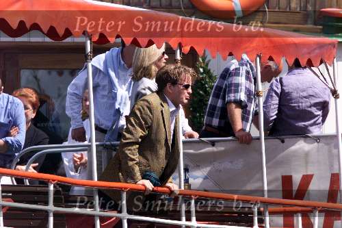 Amsterdam13 mei 2001
Prins Constatijn en Laurentien Brinkhorst varen met radarboot Kapitein Kok en hun vrienden.
Prins Pieter Cristiaan