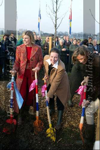Mierlo 3 december 2002
Prinses Marilene , Prinses Annette en Prinses Laurentien,