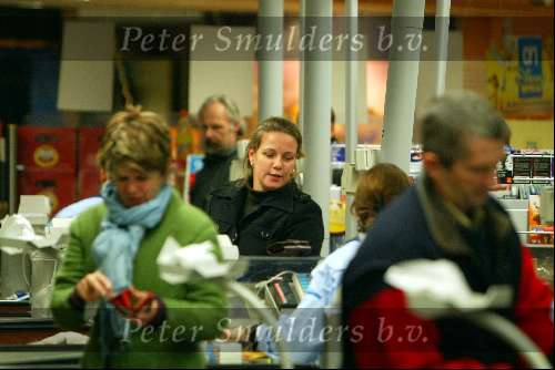 Amsterdam 23 oktob er 2003
Prinses Annette met dochter Prinses Isabelle
Shoppen