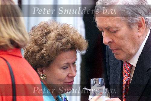 Utrecht 6 juli 2000
Prins Bernhard Jr en Annette Sekreve trouwen voor de wet in Utrecht.
Prinses Christina en prins Claus