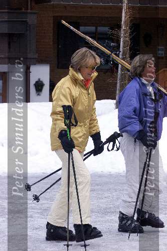 Lech, 8 februari 2001
Skivakantie Koninklijke familie
Prinses Irene met enkele vriendinnen