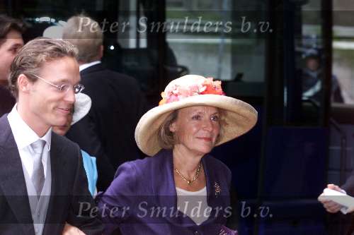 Utrecht 8 juli 2000
Trouwen  Prins Bernhard Jr en Annette Sekreve in domtoren in Utrecht.
Prinses Irene en Prins Chaime