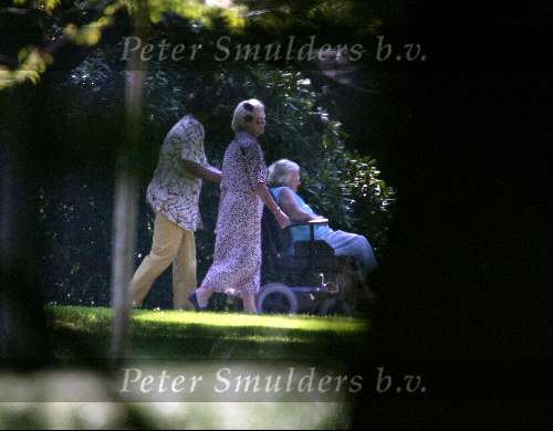 Soestdijk 29 juni 2003
Prins bernhard verjaardag op soestdijk.
Prinses Juliana in een rolstoel