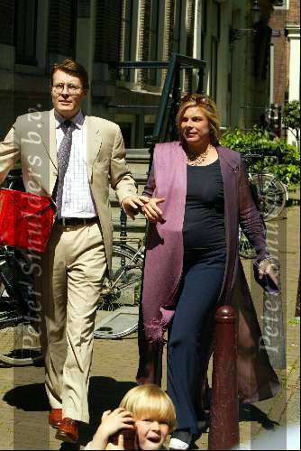 Amsterdam 1 juni 2002
Trouwen Trijntje Oosterhuis en Sander v d Eeden
Prinses Laurentien  en Prins Constantijn