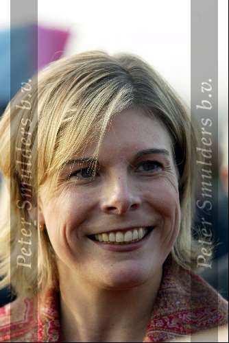 Mierlo 3 december 2002
Prinses Marilene met Lucas, Prinses Annette en Prinses Laurentien bij nationale boomplantdag in Mierlo