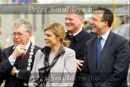 Hoofddorp 20 maart 2002
Prinses Laurentien bij de Nationale boomplantdag.
Verder Laurens Jan Brinkhorst